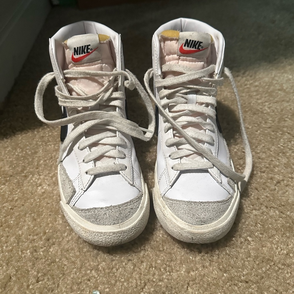Nike White and Gray Women's Sneakers